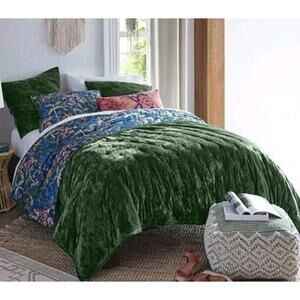 Lush Green Velvet Comforter Double Sided Tropical Distant Lands Verona KING NEW